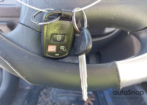 2005 Hyundai Elantra Gls/Gt from USA, damaged, VIN KMHDN46D35U179747